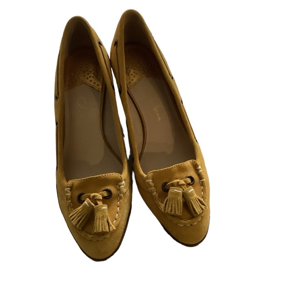 Cole Haan Wedge in mustard yellow suede size 7 EUC - Picture 6 of 6